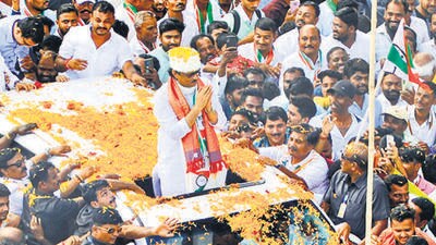 Ajit Pawar Deputy Chief Minister of Maharashtra at Barami welcomed by his supporters at various junctions on the road to Baramati town, Maharashtra, India. HT Photo Ajit Pawar Deputy Chief Minister of Maharashtra at Barami welcomed by his supporters at various junctions on the road to Baramati town, Maharashtra, India. HT Photo