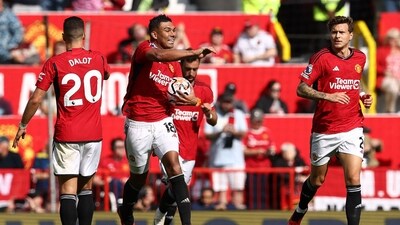 Manchester United's Brazilian midfielder #18 Casemiro celebrates with teammates after scoring his team's equaliser during the Premier League football match between Manchester United and Nottingham Forest at Old Trafford in Manchester, northwest England, on August 26, 2023 (AFP) Manchester United's Brazilian midfielder #18 Casemiro celebrates with teammates after scoring his team's equaliser during the Premier League football match between Manchester United and Nottingham Forest at Old Trafford in Manchester, northwest England, on August 26, 2023 (AFP)