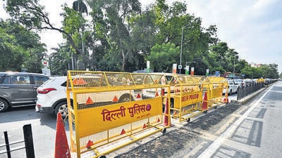 Movable barricades have been placed outside the hotels for now, which will be removed during VIP movement, the officials added. (Sanchit Khanna/ HT) Movable barricades have been placed outside the hotels for now, which will be removed during VIP movement, the officials added. (Sanchit Khanna/ HT)