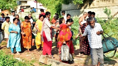 Uttar Pradesh Chief Minister Yogi Adityanath announced an ex-gratia of <span class='webrupee'>₹</span>2 lakh for the kin of the deceased in the incident. (PTI) Uttar Pradesh Chief Minister Yogi Adityanath announced an ex-gratia of <span class='webrupee'>₹</span>2 lakh for the kin of the deceased in the incident. (PTI)