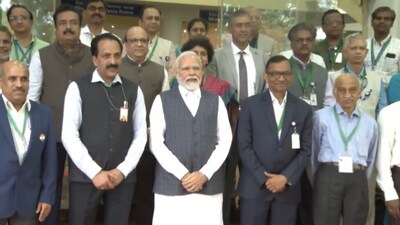 Prime Minister Narendra Modi on Saturday met with ISRO officials. Prime Minister Narendra Modi on Saturday met with ISRO officials.