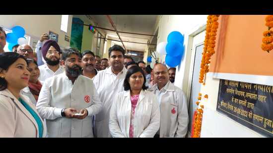 The kitchen will have a dedicated dietician, who will provide meals as per the recommendations of the doctor or health staff concerned. (HT Photo)