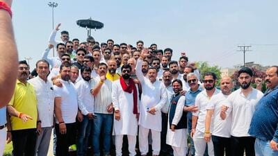 26 Sabha leaders, including its president Vikram Singh and former president Happy Singh, were arrested on Monday night from Sarore toll plaza (Twitter/@rajput_of_india) 26 Sabha leaders, including its president Vikram Singh and former president Happy Singh, were arrested on Monday night from Sarore toll plaza (Twitter/@rajput_of_india)