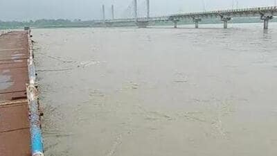 Kosi was reported flowing 60 cm above the danger level at Baltara in Khagaria (File Photo) Kosi was reported flowing 60 cm above the danger level at Baltara in Khagaria (File Photo)