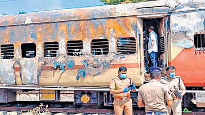 Police personnel stand guard at the site of train fire accident where forensic experts are conducting an investigation for the second day, in Madurai, Sunday, Aug 27, 2023. Nine people were killed and several others injured in the incident. (PTI) Police personnel stand guard at the site of train fire accident where forensic experts are conducting an investigation for the second day, in Madurai, Sunday, Aug 27, 2023. Nine people were killed and several others injured in the incident. (PTI)