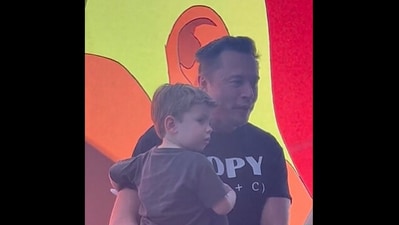 Elon Musk attending the Valorant Champions Final with his son Lil X.