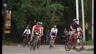The 113km triathlon kicked off with the swimming leg of 1.9km at Sukhna Lake, followed by 90km cycling on the Kurali-Chandigarh highway and the running leg was through the DLF Hyde Park Estate. (HT) The 113km triathlon kicked off with the swimming leg of 1.9km at Sukhna Lake, followed by 90km cycling on the Kurali-Chandigarh highway and the running leg was through the DLF Hyde Park Estate. (HT)
