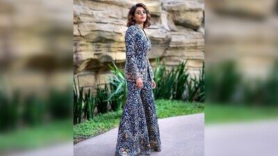 In a post where she reveals the release date of her film "Khushi," Samantha Prabhu treats her followers to a set of stunning photos, donning the regal ensemble. The caption reads, "USAAAAA♥️♥️♥️ #DallasLove #KushiOnSept1st." (Instagram/@samantharuthprabhuofficial) In a post where she reveals the release date of her film "Khushi," Samantha Prabhu treats her followers to a set of stunning photos, donning the regal ensemble. The caption reads, "USAAAAA♥️♥️♥️ #DallasLove #KushiOnSept1st." (Instagram/@samantharuthprabhuofficial)