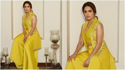 Assisted by make-up artist Vardan Nayak, Nushrratt got decked up in nude eyeshadow, smudged eyeliner, mascara-coated lashes, contoured cheeks and a shade of nude lipstick. (Instagram/@nushrrattbharuccha )