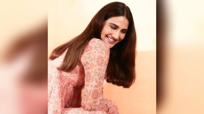 Assisted by celebrity fashion stylist Ami Patel, Vaani styled her look with a pair of pearl statement earrings. With her silky straight tresses left open in middle partition, Vaani finished off her glam look. (Instagram/@_vaanikapoor_) Assisted by celebrity fashion stylist Ami Patel, Vaani styled her look with a pair of pearl statement earrings. With her silky straight tresses left open in middle partition, Vaani finished off her glam look. (Instagram/@_vaanikapoor_)