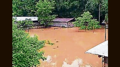 In relief to the thousands of flood victims in the low-lying areas of the Yamuna belt, the Haryana government has allowed mining operations thus helping the farmers to sell the sand. (ANI File Photo)