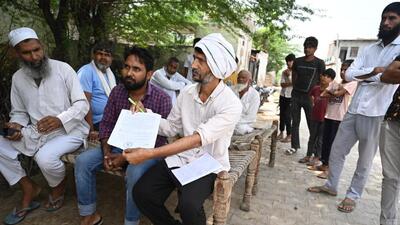 Residents of Muradbas village near Nalhar temple had installed barricades at entry and exit routes on Monday. (Parveen Kumar/HT Photo)