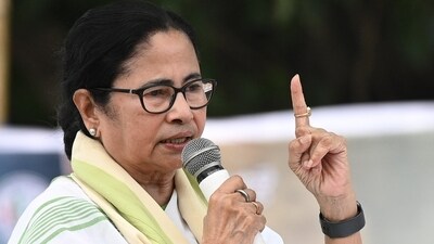Chief Minister of West Bengal Mamata Banerjee addresses the 26th Foundation Day of Trinamool Chhatra Parishad (TMCP). (HT Photo) Chief Minister of West Bengal Mamata Banerjee addresses the 26th Foundation Day of Trinamool Chhatra Parishad (TMCP). (HT Photo)