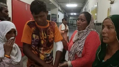 The injured were taken to the Panchkula civil hospital and Kalka government hospital. (Sant Arora/HT) The injured were taken to the Panchkula civil hospital and Kalka government hospital. (Sant Arora/HT)