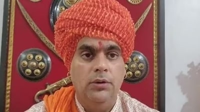 Swami Chakrapani Maharaj (Twitter)
