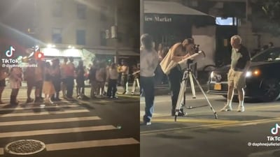 People waiting in queue to watch Saturn through a telescope. (X/@the_transit_guy)