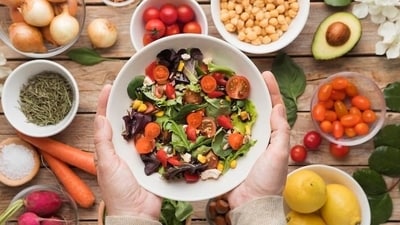Practising mindful eating behaviours, choosing seasonal foods, staying physically active and being positive is the best way to maintain good health status (Freepik) Practising mindful eating behaviours, choosing seasonal foods, staying physically active and being positive is the best way to maintain good health status (Freepik)