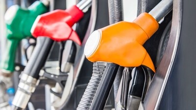 In Mumbai, petrol stands at ₹106.31 per litre, while diesel is retailing at ₹94.27 per litre. (File) In Mumbai, petrol stands at ₹106.31 per litre, while diesel is retailing at ₹94.27 per litre. (File)