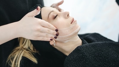 A new era of non-invasive beauty treatments has taken the stage, offering women innovative ways to enhance their natural beauty without the need for surgery or invasive procedures. (Pexels ) A new era of non-invasive beauty treatments has taken the stage, offering women innovative ways to enhance their natural beauty without the need for surgery or invasive procedures. (Pexels )