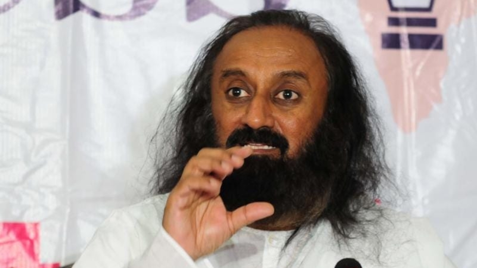 'Day before Chandrayaan-3 landing…': Sri Sri Ravi Shankar in US - Vimarsana News