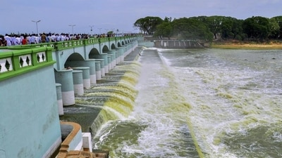 Cauvery water board directs Karnataka to release water to TN for next 15 days. Cauvery water board directs Karnataka to release water to TN for next 15 days.