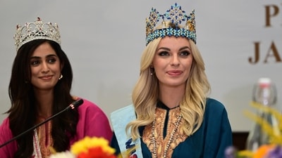 Miss World Karolina Bielawska addresses a joint press conference with others at Kashmir International Convention Centre (KICC) in Srinagar. (Waseem Andrabi/Hindustan Times) Miss World Karolina Bielawska addresses a joint press conference with others at Kashmir International Convention Centre (KICC) in Srinagar. (Waseem Andrabi/Hindustan Times)
