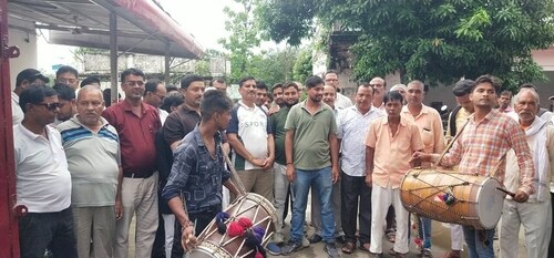 Amarmani Tripathi's supporters assemble at his office in Nautanwa town in Maharajganj district after the state government ordered his release from jail. (Author) Amarmani Tripathi's supporters assemble at his office in Nautanwa town in Maharajganj district after the state government ordered his release from jail. (Author)