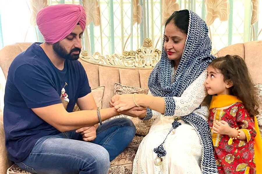 Simarjeet and his sister Aman Simarjeet and his sister Aman