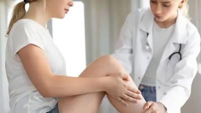 Wearing tight clothes, socks or bandages can impact varicose veins – it should be avoided. (Unsplash) Wearing tight clothes, socks or bandages can impact varicose veins – it should be avoided. (Unsplash)