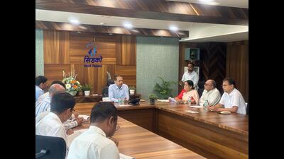 A meeting was held with the MD and was attended by the managing committee and Mhatre. Diggikar assured the members that the payments would be made if they submitted valid proof of the demands. The documents were then submitted to CIDCO, and they followed up on the issue. (HT Photo) A meeting was held with the MD and was attended by the managing committee and Mhatre. Diggikar assured the members that the payments would be made if they submitted valid proof of the demands. The documents were then submitted to CIDCO, and they followed up on the issue. (HT Photo)