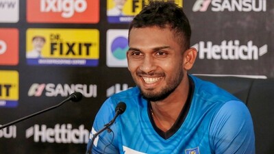 Sri Lanka Captain Dasun Shanaka speaks to the media ahead of the match against Bangladesh in the Asia Cup 2023, at Pallekele Cricket Stadium in Kandy on Wednesday. (ANI) Sri Lanka Captain Dasun Shanaka speaks to the media ahead of the match against Bangladesh in the Asia Cup 2023, at Pallekele Cricket Stadium in Kandy on Wednesday. (ANI)