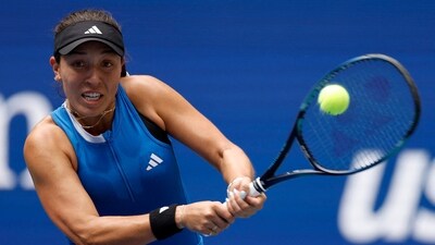 Jessica Pegula of the United States returns a shot against Camila Giorgi of Italy during their Women's Singles First Round (Getty Images via AFP) Jessica Pegula of the United States returns a shot against Camila Giorgi of Italy during their Women's Singles First Round (Getty Images via AFP)