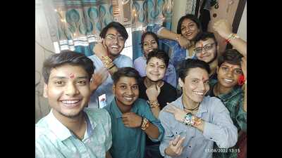 Gautam Ramchandra and other members of trans community. (HT Photo) Gautam Ramchandra and other members of trans community. (HT Photo)