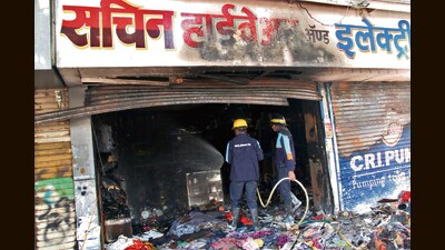 The deceased have been identified as Chimanram Chaudhary (45), Dnyanudevi Chaudhary (40), Sachin Chaudhary (10) and Bhavesh Chaudhary (15). (HT PHOTO) The deceased have been identified as Chimanram Chaudhary (45), Dnyanudevi Chaudhary (40), Sachin Chaudhary (10) and Bhavesh Chaudhary (15). (HT PHOTO)