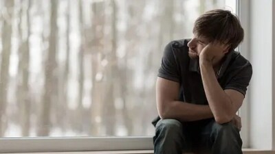 Relationship Obsessive Compulsive Disorder refers to the condition where we are constantly doubting the relationship, the partner and their loyalty towards ourselves. This OCD can be the reason for emotional detachment for the other person. It is a toxic trait and can ruin the relationship as well. " It’s important to recognize that experiencing occasional doubt in relationships is normal. However, individuals with OCD often grapple with more intense and frequent thoughts, compelling them to engage in compulsive behaviors such as constant checking, seeking reassurance, and engaging in covert compulsions like mental reviewing," wrote Therapist Maythal Eshaghian. She further shared a few signs of Relationship OCD. (Unsplash) Relationship Obsessive Compulsive Disorder refers to the condition where we are constantly doubting the relationship, the partner and their loyalty towards ourselves. This OCD can be the reason for emotional detachment for the other person. It is a toxic trait and can ruin the relationship as well. " It’s important to recognize that experiencing occasional doubt in relationships is normal. However, individuals with OCD often grapple with more intense and frequent thoughts, compelling them to engage in compulsive behaviors such as constant checking, seeking reassurance, and engaging in covert compulsions like mental reviewing," wrote Therapist Maythal Eshaghian. She further shared a few signs of Relationship OCD. (Unsplash)