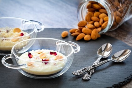 ALMOND AND ROSE KHEER (Chef Manish Mehrotra) ALMOND AND ROSE KHEER (Chef Manish Mehrotra)