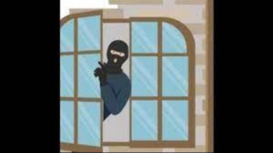 Gold jewellery and ₹20,000 in cash were stolen from a locked house in Sector 41-B, Chandigarh. (GETTY IMAGE)