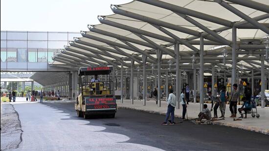 Work underway for the Summit at IGI Airport. (Sanjeev Verma/HT Photo)