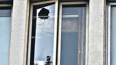 According to sources, the stones hit forest minister Sudhir Mungantiwar’s office on the first floor and damaged three vehicles parked in the building premises.. (Photo by ) (Anshuman Poyrekar/ HT PHOTO)