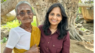 Picture of IAS Supriya Sahu and Veerammal. (Twitter/@IAS Supriya Sahu) Picture of IAS Supriya Sahu and Veerammal. (Twitter/@IAS Supriya Sahu)