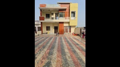 Senior superintendent of police (SSP-rural) Satinder Singh said the frozen properties include smugglers’ residential houses, agricultural land, a commercial plot, two cars, a motorcycle and some cash. (HT photo)