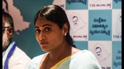YS Sharmila held discussions with the Gandhis at their residence over breakfast for about one and a half hours. (HT Archives) YS Sharmila held discussions with the Gandhis at their residence over breakfast for about one and a half hours. (HT Archives)