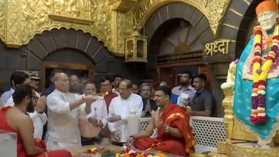 Rajnath Singh offers prayers at Sai Baba temple in Shirdi. (ANI) Rajnath Singh offers prayers at Sai Baba temple in Shirdi. (ANI)
