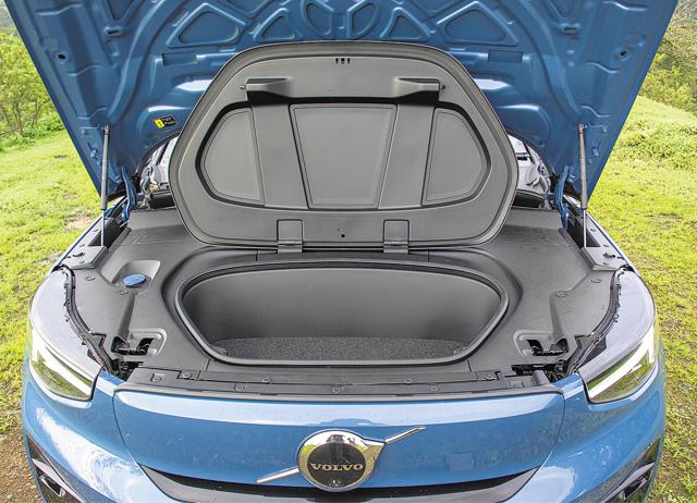 The C40 uses vegan-friendly materials and fabrics. The interiors are as well finished as swankier models. The C40 uses vegan-friendly materials and fabrics. The interiors are as well finished as swankier models.