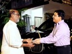 Rajinikanth gets a BMX x7 as a gift from Kalanidhi Maran Rajinikanth gets a BMX x7 as a gift from Kalanidhi Maran