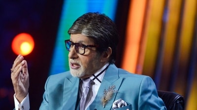 Amitabh Bachchan on the sets of KBC. Amitabh Bachchan on the sets of KBC.