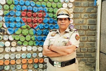 Sub-Inspector Kiran Sethi, Kamla Market Police Station, who is also an alumna of JMC, feels that it’s important for the public to see plastic bottles used both for art and function. (ManojVerma/HT) Sub-Inspector Kiran Sethi, Kamla Market Police Station, who is also an alumna of JMC, feels that it’s important for the public to see plastic bottles used both for art and function. (ManojVerma/HT)