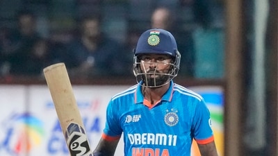 Pandya soldiered on and compiled 87 runs in 90 balls before falling to Shaheen Afridi. (AP) Pandya soldiered on and compiled 87 runs in 90 balls before falling to Shaheen Afridi. (AP)