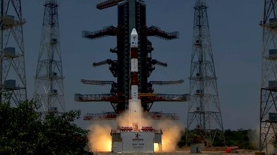 Indian Space Research Organisation's (ISRO) Aditya-L1, India's maiden solar mission, on board PSLV-C57 lifts off from the launch pad at Satish Dhawan Space Centre, in Sriharikota. (PTI) Indian Space Research Organisation's (ISRO) Aditya-L1, India's maiden solar mission, on board PSLV-C57 lifts off from the launch pad at Satish Dhawan Space Centre, in Sriharikota. (PTI)