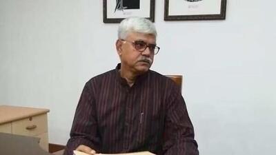 Visva-Bharati vice-chancellor Bidyut Chakrabarty. (File Photo) Visva-Bharati vice-chancellor Bidyut Chakrabarty. (File Photo)